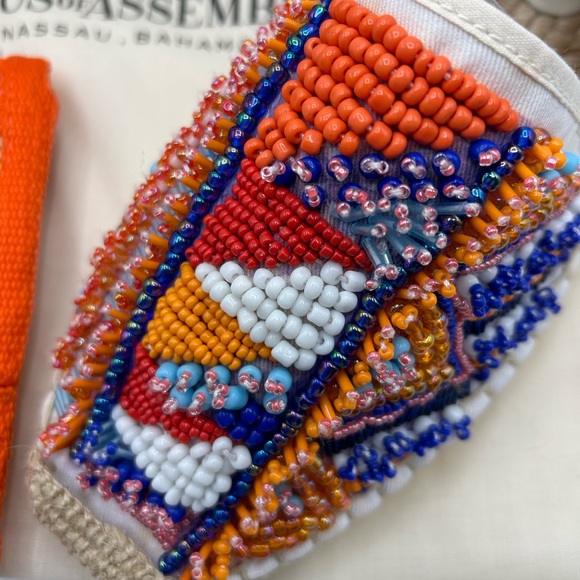 NWT HAUS ASSEMBLY of Nassau Bahamas beaded espadrilles and matching clutch set. - Picture 6 of 6